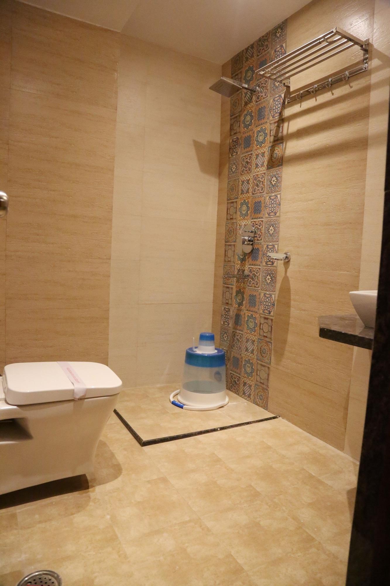 Hotel Varanasi Inn Экстерьер фото