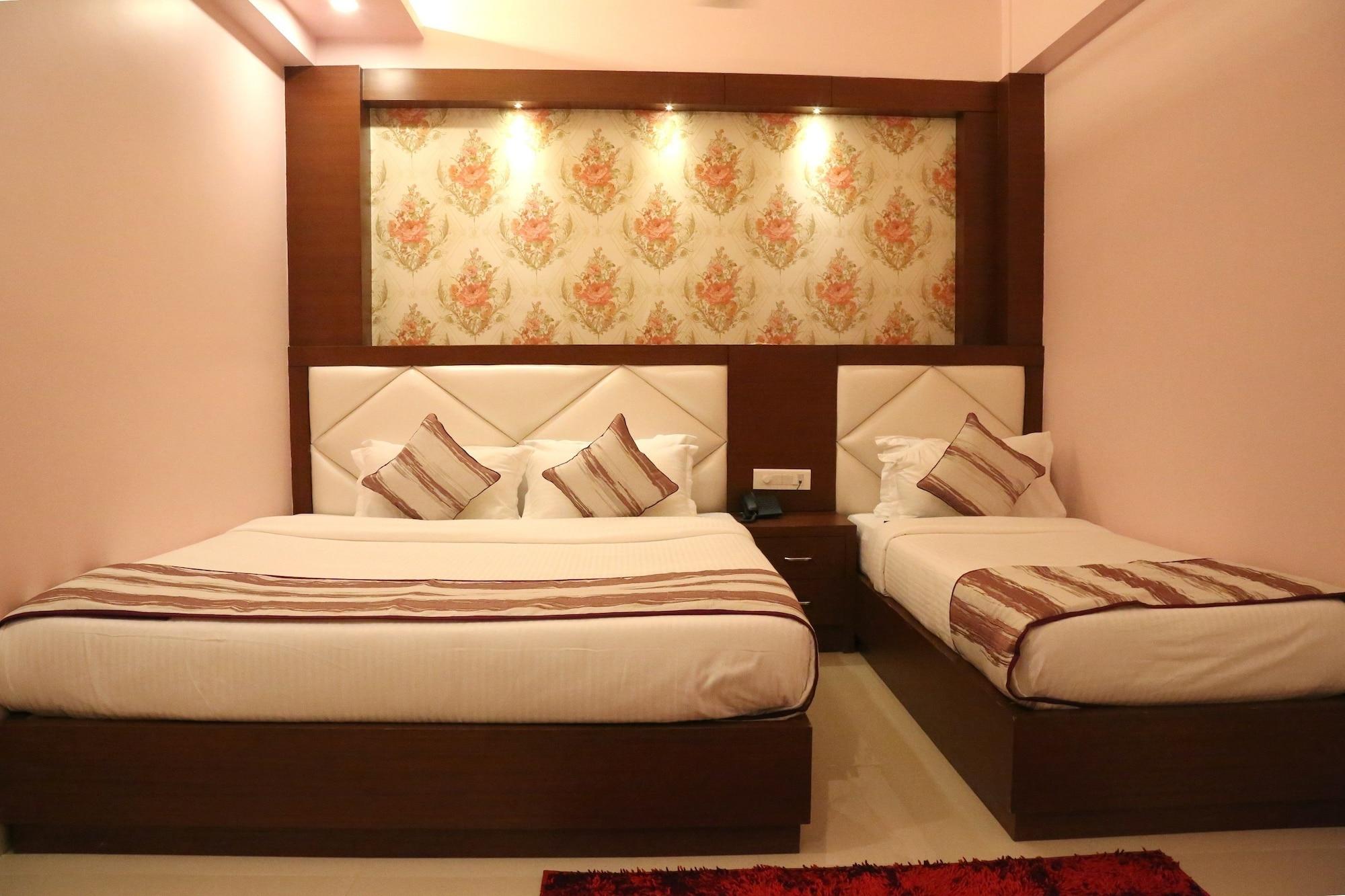 Hotel Varanasi Inn Экстерьер фото