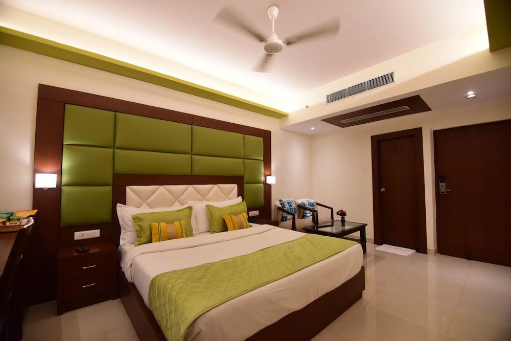 Hotel Varanasi Inn Экстерьер фото
