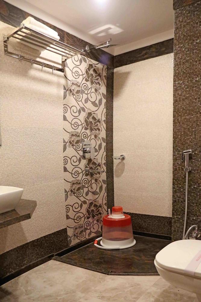 Hotel Varanasi Inn Экстерьер фото