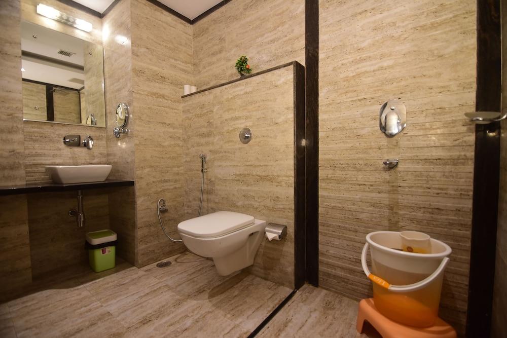 Hotel Varanasi Inn Экстерьер фото