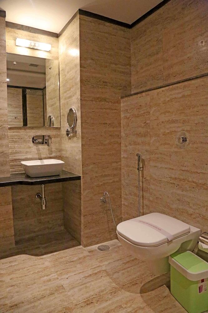 Hotel Varanasi Inn Экстерьер фото