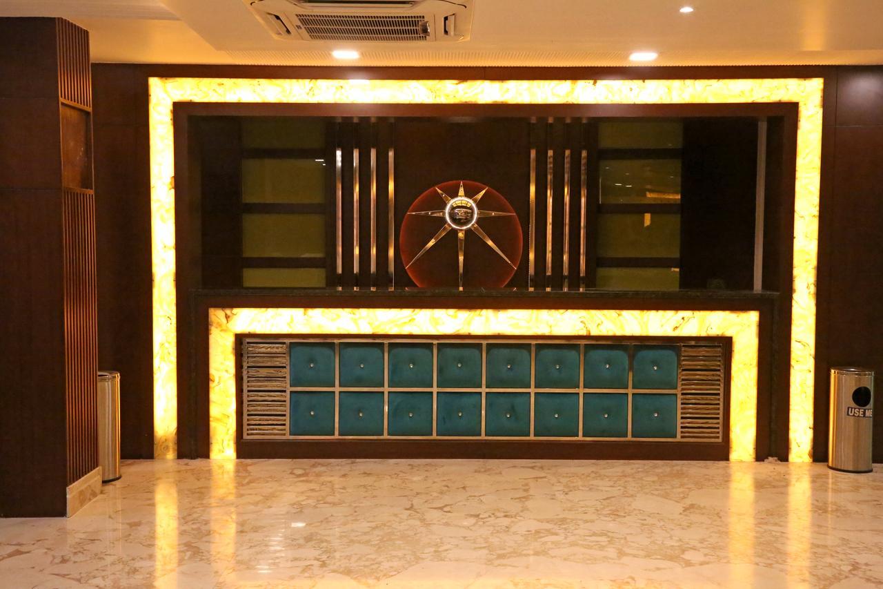Hotel Varanasi Inn Экстерьер фото